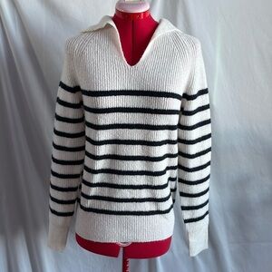 LL03 Editors cut long sleeve soft sweater